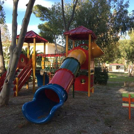 Camping Due Mari Villa Ovile la Marinella Exterior photo