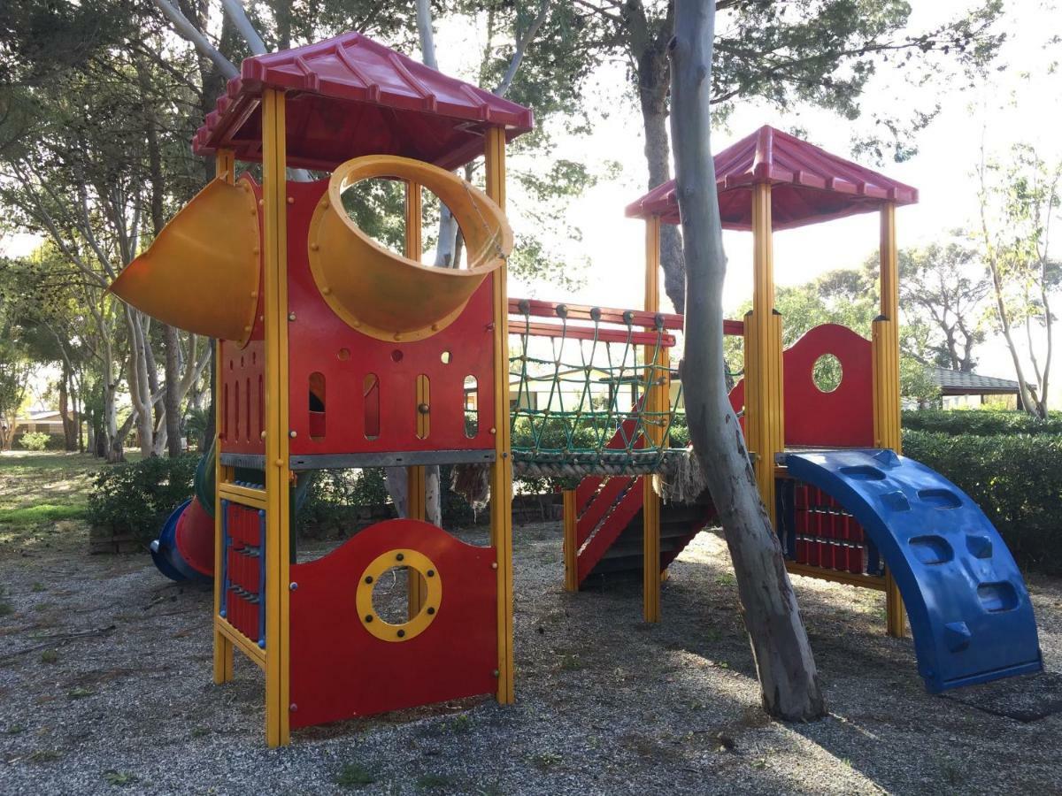 Camping Due Mari Villa Ovile la Marinella Exterior photo